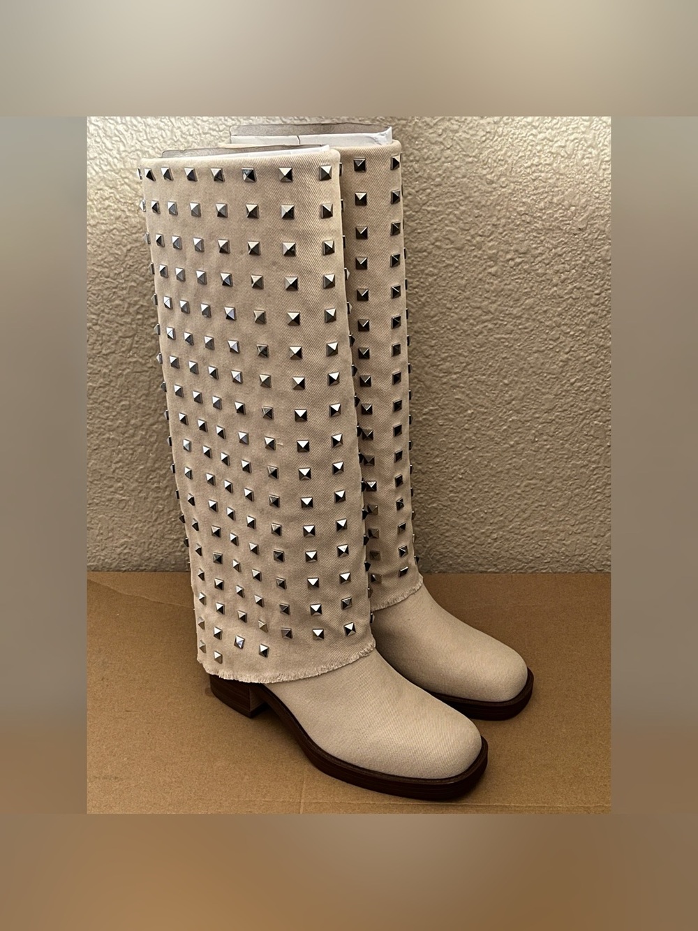 Steve Madden Women’s Recon Studded Design Beige Color Boots Size-6.5 - Picture 7 of 12